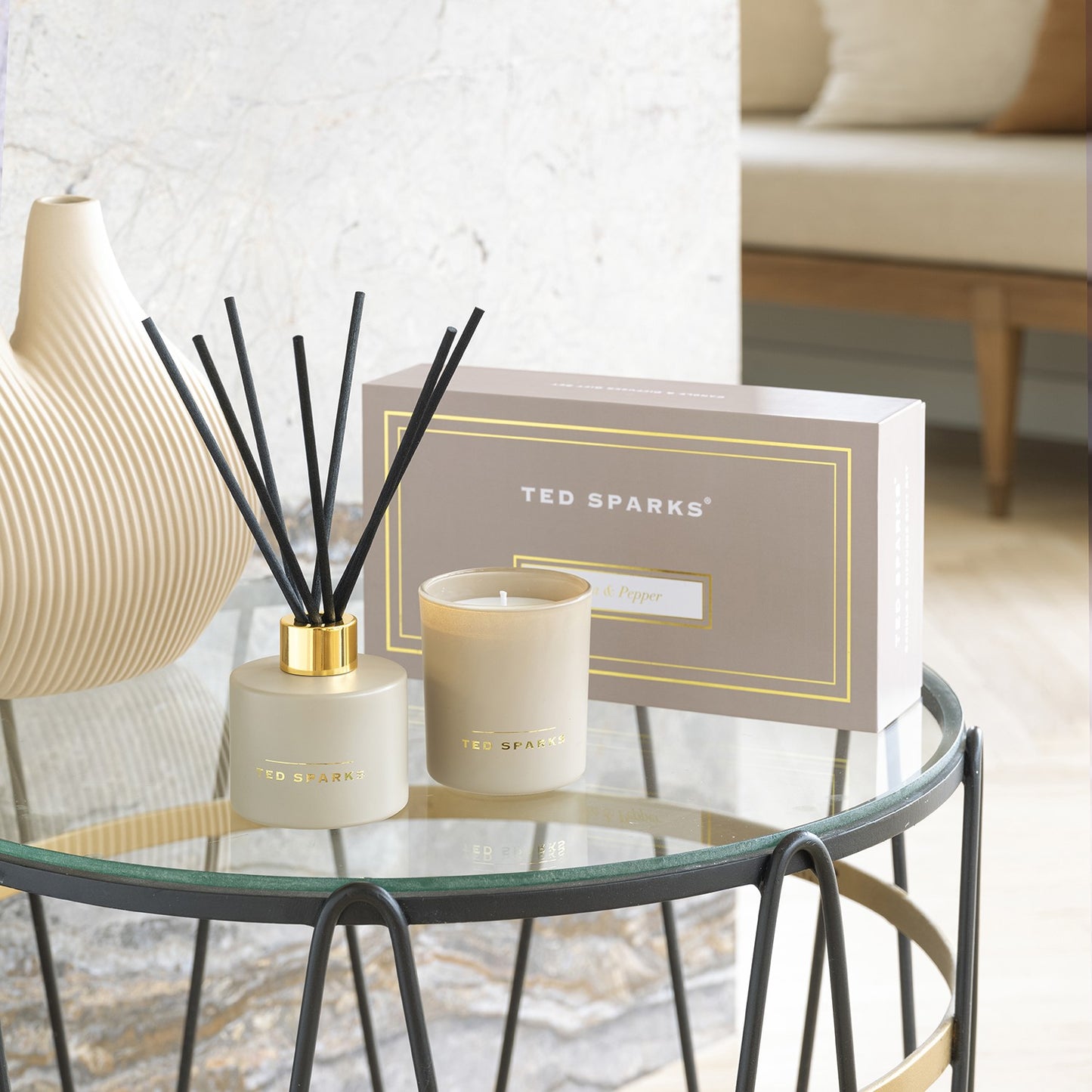 TED SPARKS -  Candle & Diffuser Gift Set M - Tonka & Pepper