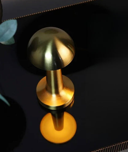 Tafellamp m/dichte kap ro Lampa goud-L9B9H21CM