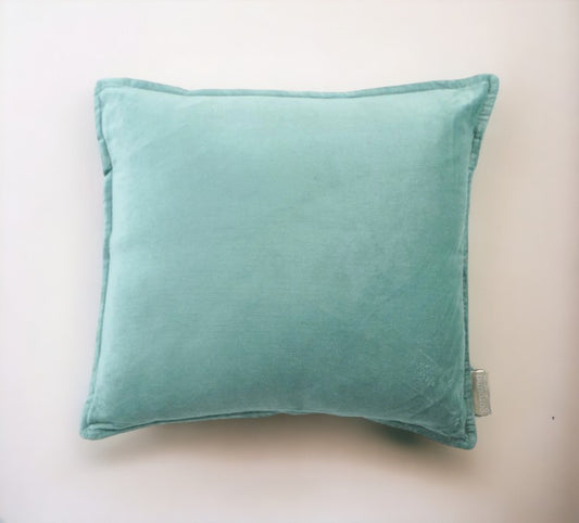 Velvet cushion mint green 45 x 45 cm