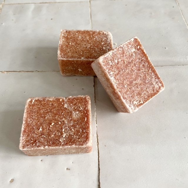 Amber Fragrance Cubes